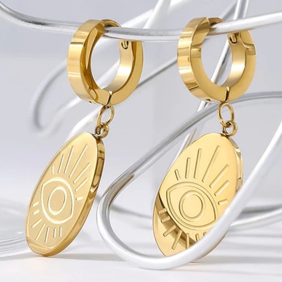 Jewelry - NEW 18K Gold Plated Eye Oval Pendant Oval Round Huggie Hoop Earrings